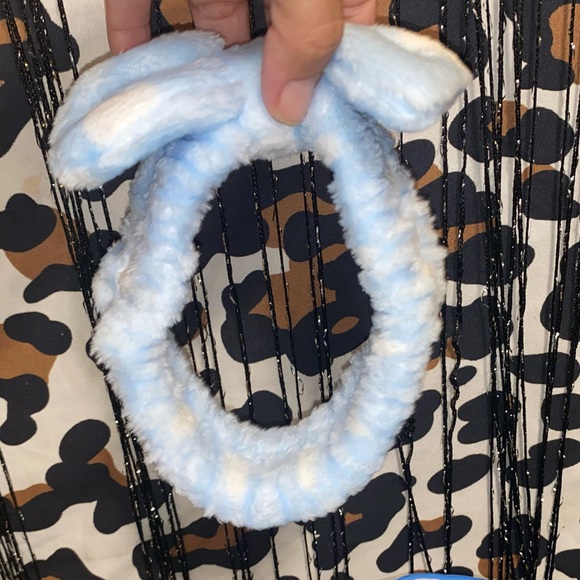 GLOW ON 5TH BEAUTY SKINCARE PLUSH HEADBAND - Picture 4 of 6